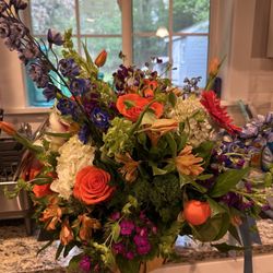 FJ Luxury Flowers - Floral arrangement from FJ Luxury Flowers