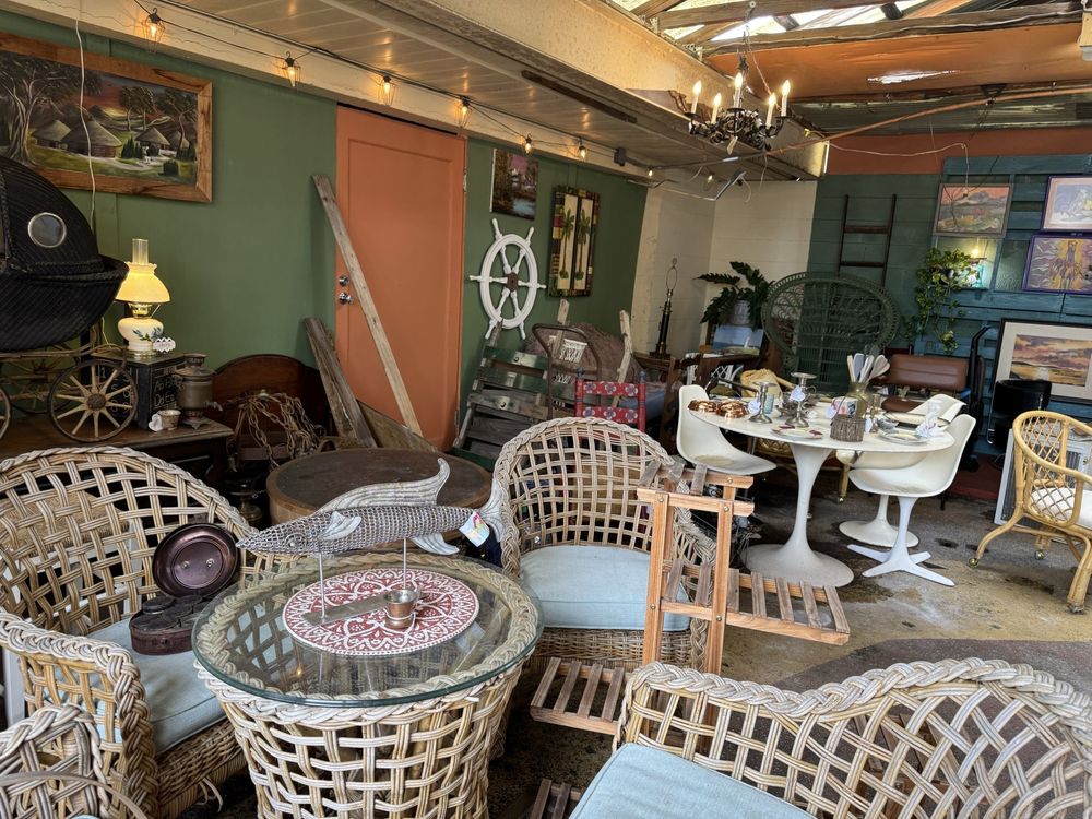 Dixieland Relics Image