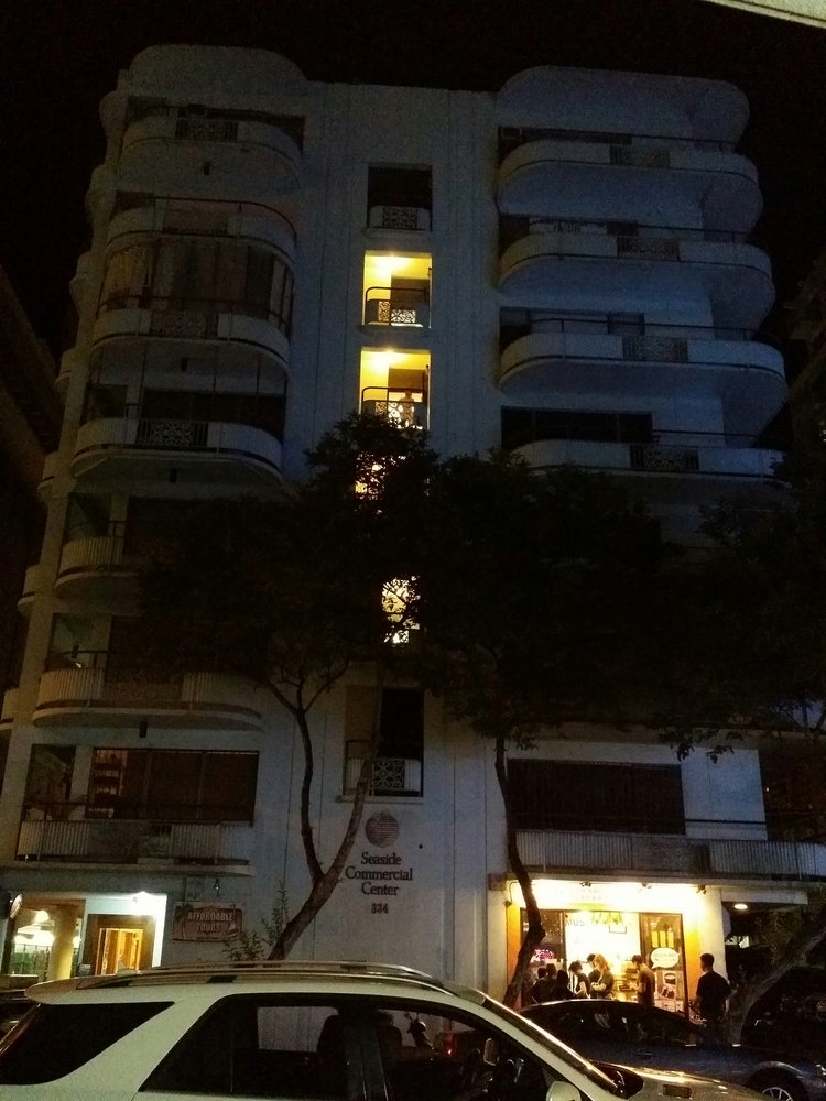 SEASIDE COMMERCIAL CENTER Updated September 2024 334 Seaside Ave, Honolulu, Hawaii