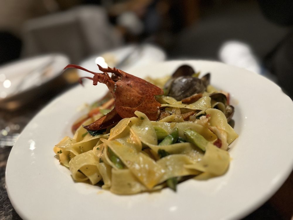 SALMON HOUSE ON THE HILL Updated August 2024 210 Photos & 135