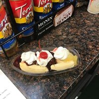 Kommon Kravings - a banana split with whipped cream and cherries - Coffee & Tea Near Me - Montpelier, Ohio