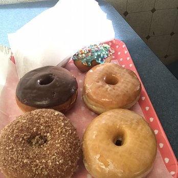 Pink Dozen - Dooooonnnnuuuuttttsss - Donuts Near Me - Davis, California Pink Dozen - Dooooonnnnuuuuttttsss - Donuts Near Me - Davis, California