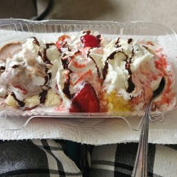 Banana Split! Oh Yum Banana Split! Oh Yum