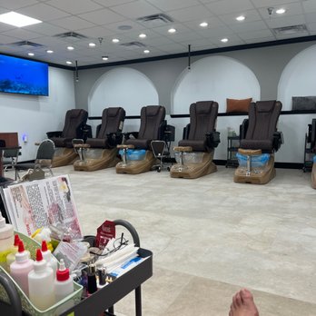 KT Nails - Remodeled salon - Nail Salons Near Me - Galveston, Texas