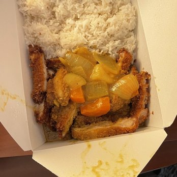 Binki Cafe - Charlotte - Chicken Katsu Bowl with Japanese Curry Sauce - Bubble Tea Near Me - Charlotte, North Carolina Binki Cafe - Charlotte - Chicken Katsu Bowl with Japanese Curry Sauce - Bubble Tea Near Me - Charlotte, North Carolina