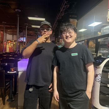BWON Shabu & BBQ - JAEWOO MY FAVORITE SERVER! - Hot Pot Near Me - Fullerton, California