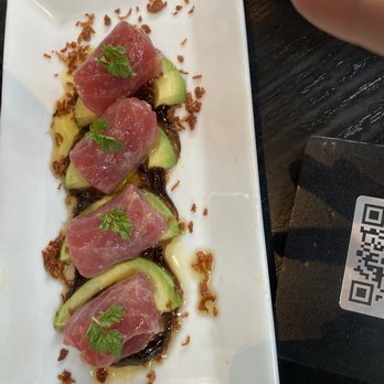 Row 34 - Seaport - Tuna crudo - New American Near Me - Boston, Massachusetts
