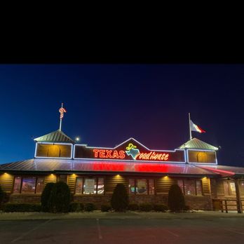 Texas Roadhouse - Black at the top.... - Barbeque Near Me - Plattsburgh, New York