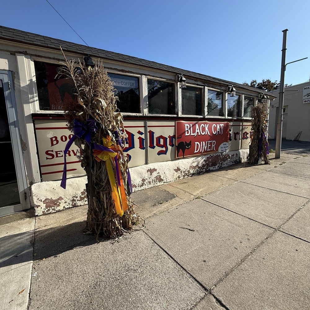 Black Cat Diner - Outside - Breakfast & Brunch Near Me - Salem, Massachusetts