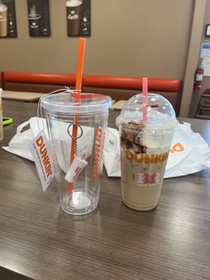 Dunkin' by null