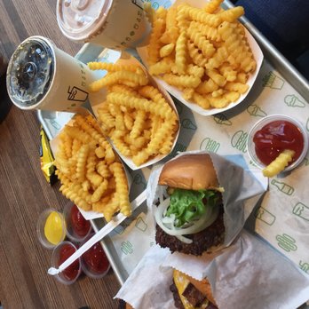 Shake Shack Central West End - Ice Cream & Frozen Yogurt Near Me - St. Louis, Missouri Shake Shack Central West End - Ice Cream & Frozen Yogurt Near Me - St. Louis, Missouri