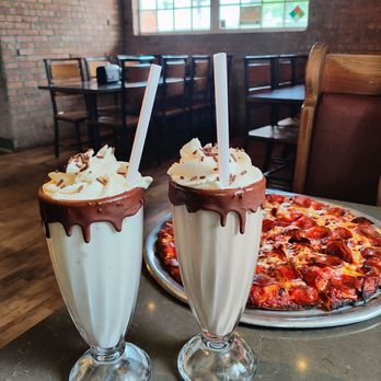 Toppers Pizza Place - Chocolate shake and banana shake - Pizza Near Me - Oxnard, California Toppers Pizza Place - Chocolate shake and banana shake - Pizza Near Me - Oxnard, California