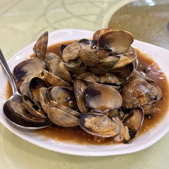 Kwan Luck Restaurant - Clams in black bean sauce ($17.00) - Chinese Near Me - Vancouver, British Columbia Kwan Luck Restaurant - Clams in black bean sauce ($17.00) - Chinese Near Me - Vancouver, British Columbia