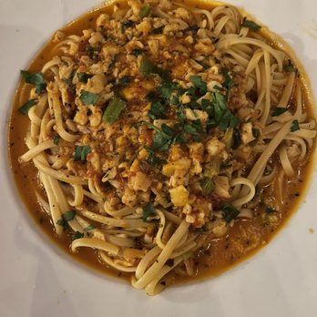 Cafe Gazelle - Chopped Claims with linguine (instead of fresh claims- off menu) - Italian Near Me - Long Beach, California Cafe Gazelle - Chopped Claims with linguine (instead of fresh claims- off menu) - Italian Near Me - Long Beach, California