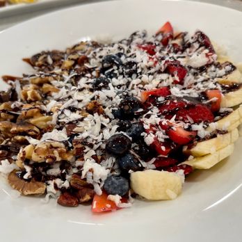Anna's House - Okemos - Chocolate quinoa breakfast bowl - Breakfast & Brunch Near Me - Okemos, Michigan