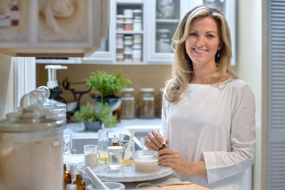 Tammy Fender Holistic Spa Logo