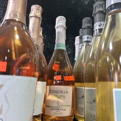 Woody's Country Market - Torressella