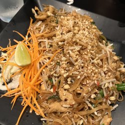 Pattaya Thai - Pad Kee Mau Noodles with chicken