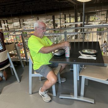 Publix Super Markets - Eating up stairs - Drugstores Near Me - Fernandina Beach, Florida