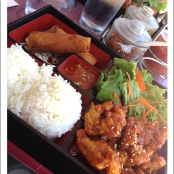 Thai Purple - Thai Purple - Lunch Special, with "meatless meat" substitute for the Orange Chicken. - Thai Near Me - Alhambra, California