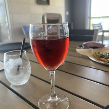 Cooley Bay Winery - Strawberry Wine - Wineries Near Me - Van Alstyne, Texas Cooley Bay Winery - Strawberry Wine - Wineries Near Me - Van Alstyne, Texas