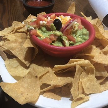 El Sombrero - Guacamole and chips - Mexican Near Me - El Monte, California El Sombrero - Guacamole and chips - Mexican Near Me - El Monte, California