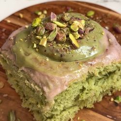 Strawberry Pistachio Cinnamon Roll