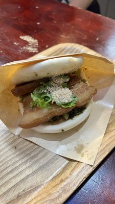 Yuan Fang Gua Bao by null