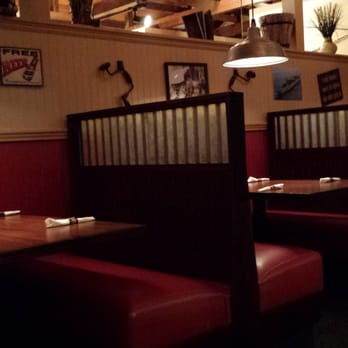 Rib City - Rib City dining area - Barbeque Near Me - Virginia Beach, Virginia