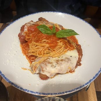 Vesuvius Italian and wine bar - Chicken Parmesan - Wine Bars Near Me - Frederick, Maryland Vesuvius Italian and wine bar - Chicken Parmesan - Wine Bars Near Me - Frederick, Maryland