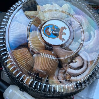 Beagle Bagel Cafe - a plate of cupcakes - Bagels Near Me - Jackson, Mississippi