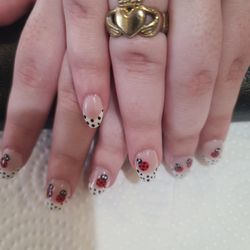Kiki Nails Salon & Spa