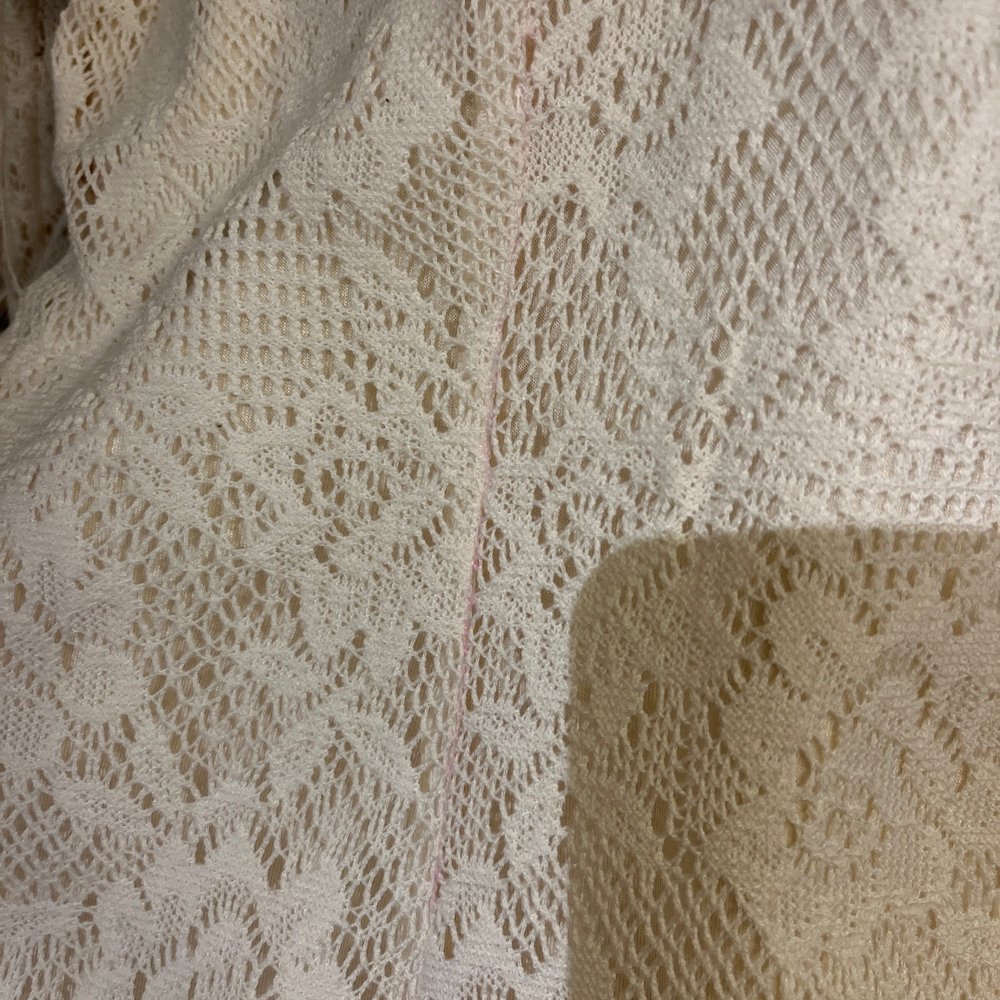 Linh's Alterations - Pink line down the back - Sewing & Alterations Near Me - Las Vegas, Nevada
