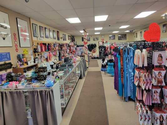 FOR LOVER’S ONLY - Updated October 2025 - 3035 Lemay Ferry Rd, Saint Louis, Missouri - Lingerie