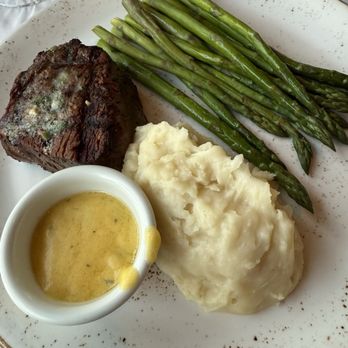 Parkers' Lighthouse - 7oz 7 oz. Filet Mignon - yum! - Seafood Near Me - Long Beach, California Parkers' Lighthouse - 7oz 7 oz. Filet Mignon - yum! - Seafood Near Me - Long Beach, California