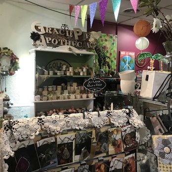 Moon Cookie Gallery - Gift Shops Near Me - Kankakee, Illinois