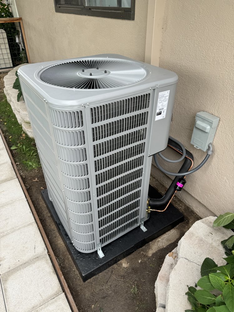Slide of Danny's Electric & HVAC