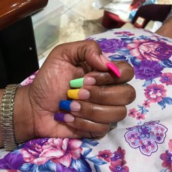 Layla's Day Spa - Nails