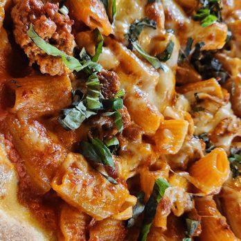 Pigzza - Yep that's pasta on a pizza - Pizza Near Me - Orlando, Florida