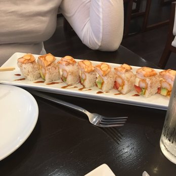 26 Sushi & Tapas - Sushi Bars Near Me - Surfside, Florida