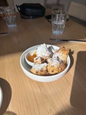 Mala Pata Molino + Cocina by null