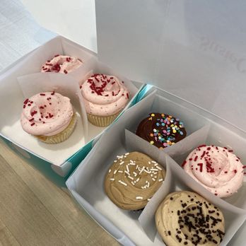 SusieCakes - Willow Glen - Strawberry (Each), Chocolate (Each), Mocha (Each), Peanut Butter (Each) - Cupcakes Near Me - San Jose, California