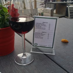 The Old House Inn - I Castei Ripasso Italien passar till de flesta rätter. 94 kr för ett glas