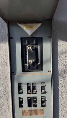 Mr. Electric of Los Alamitos