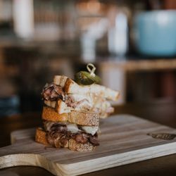 Dirty Hands Tap House & Coffee - The Norman