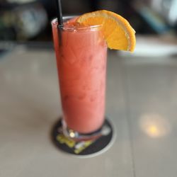 Bootleggers - Peach cocktail