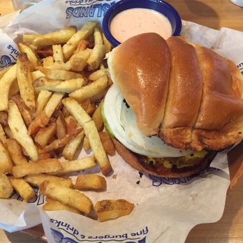 Islands Restaurant - I asked for extra onions - Burgers Near Me - Northridge, California Islands Restaurant - I asked for extra onions - Burgers Near Me - Northridge, California