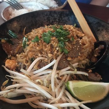 Kuffo - Pad Thai Beef - Soup Near Me - Miami, Florida Kuffo - Pad Thai Beef - Soup Near Me - Miami, Florida