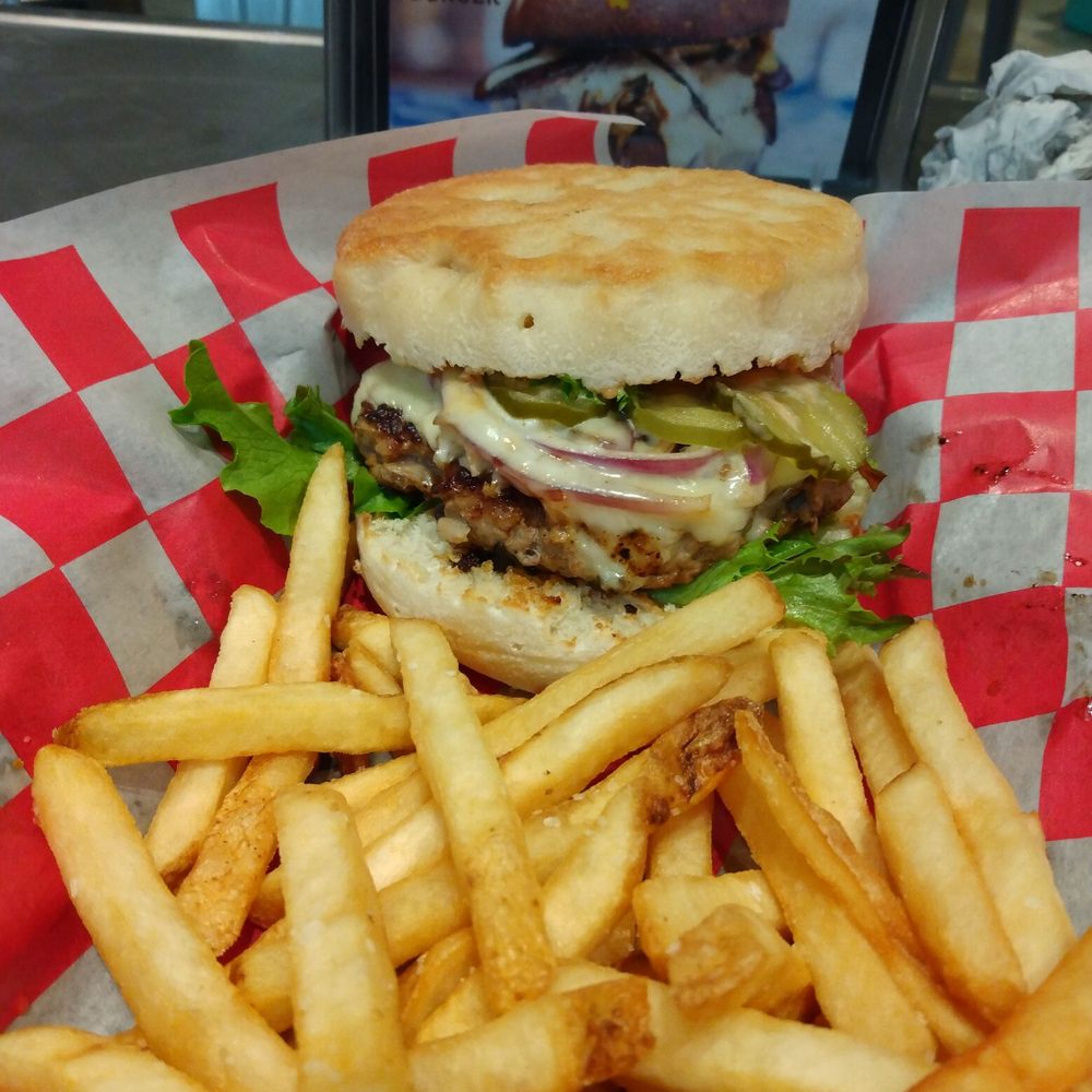 5 Ate Cafe - The Turkey Reuben with fries delicious - Pizza Near Me - Spring, Texas