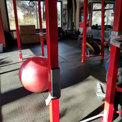 The GYM Eternal - Crossfit and stretching area